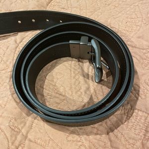 Columbia Men's Big and Tall leather belt 56 brown